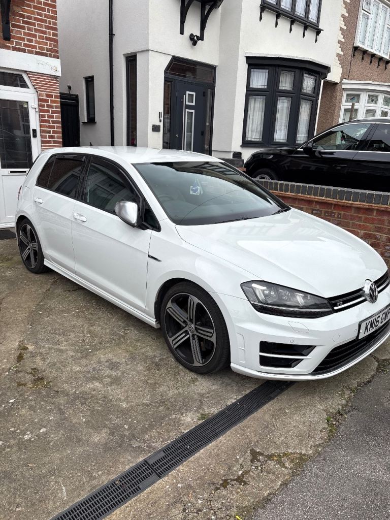 2016 Volkswagen Golf R 2.0 Auto