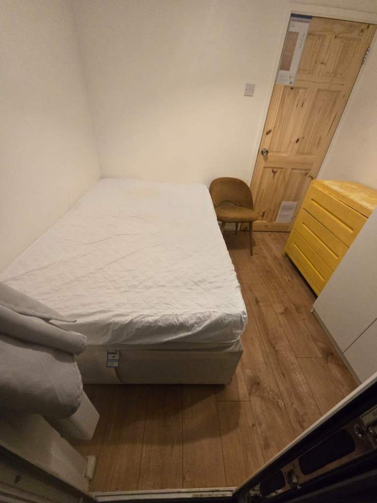 Spacious & Cosy double room for Rent SW15 3AT