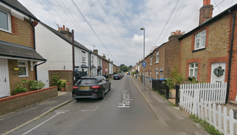 BENEFITS ACCEPTED - Studio Flat Available in Surbiton Kingston KT6