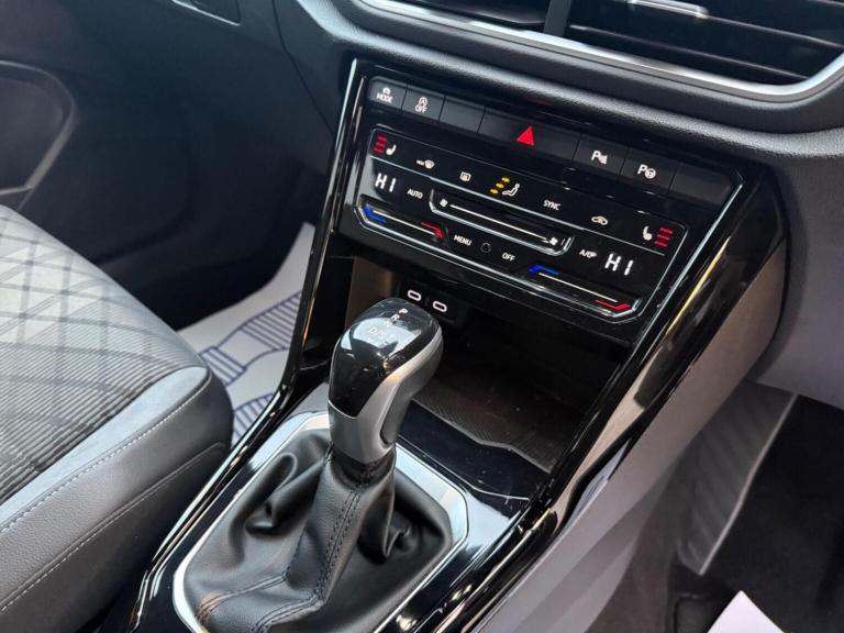 VOLKSWAGEN T-ROC 1.5 TSI R-Line DSG Euro 6 (s/s) 5dr 2022