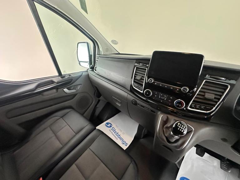 2023 Ford Transit Custom 2.0 EcoBlue 170ps Low Roof Limited Van PANEL VAN DIESEL Manual