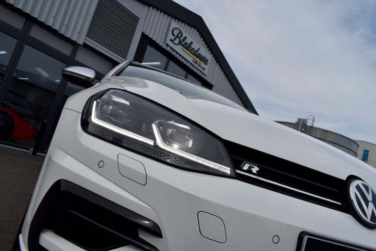 vw golf r estate 17 plate v7.5 not the usual 7 so very much sort after .