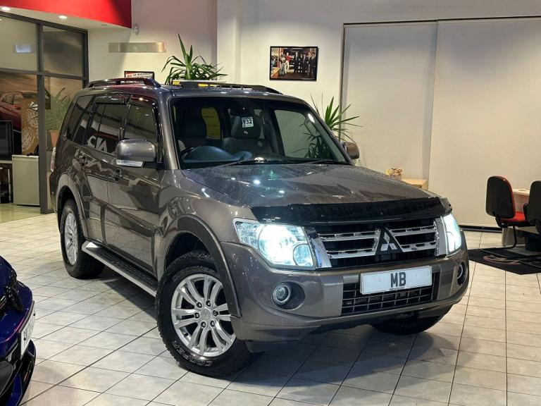 MITSUBISHI SHOGUN 3.2 DI-DC SG3 2011