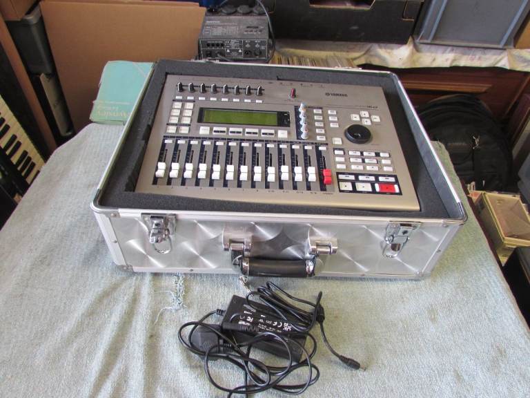 Yamaha AW 16g Workstation
