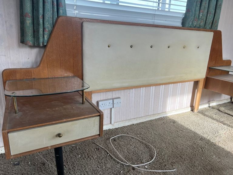 G plan e gomme headboard / bedside table set 