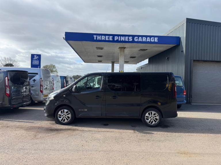 Renault Trafic Vivaro SL27 Energy dCi 120 Sport Full Service History No Vat