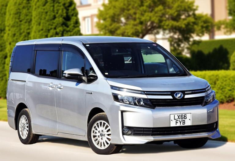 2016 Toyota Voxy (7 Seater) 1.8 Hybrid Automatic 79800 Miles. APPLE Play. NAV. CAM. PX OK MPV Pet...