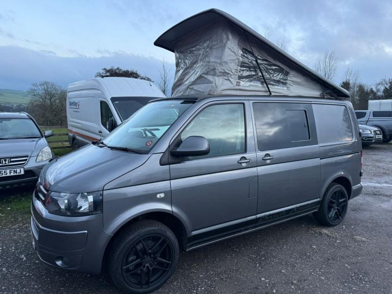 Volkswagen TRANSPORTER T28 TLINE - 2ltr - 84,000 Miles - 2 Berth / 4 Belts 