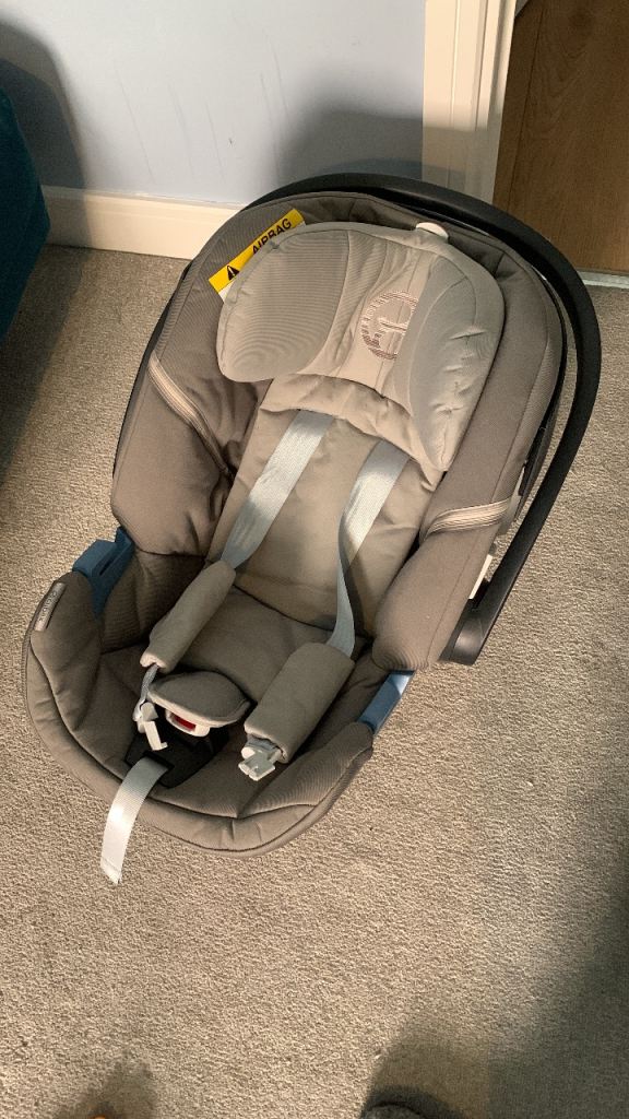 Baby carrier car seat