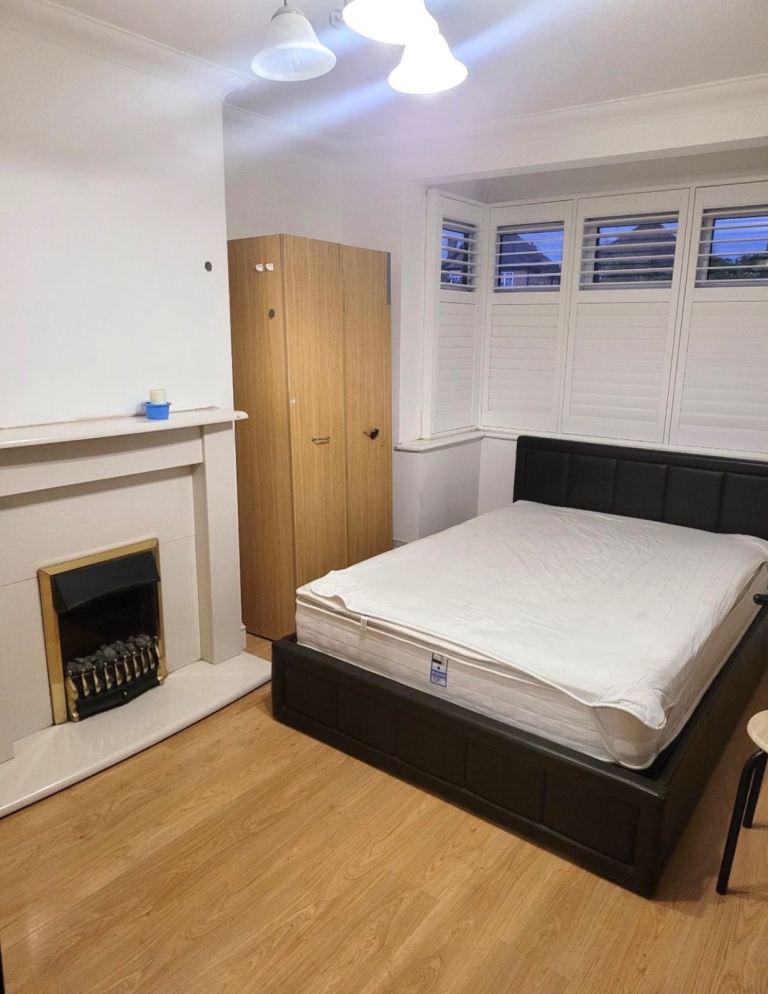 image for (Not a studio)Double room including bills for single occupancy or couple welcome postcode TW19 7AJ