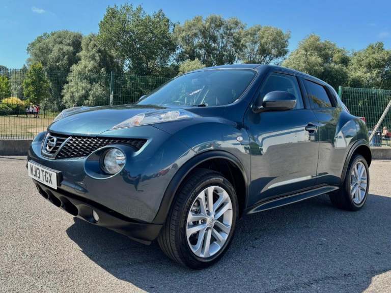 2013 Nissan Juke 1.6 Acenta 5dr [Premium Pack] HATCHBACK PETROL Manual