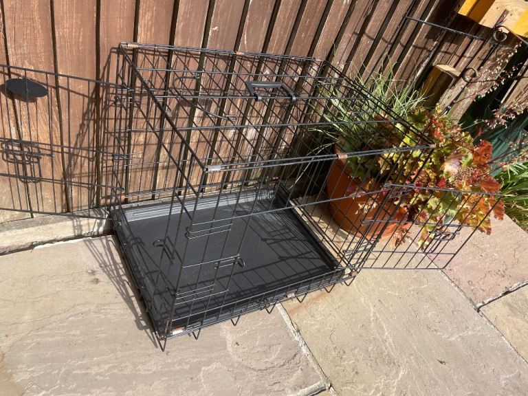 Medium Folding Dog Crate 58 x 45 x 52cm with Plastic Tray Pet Puppy Cage