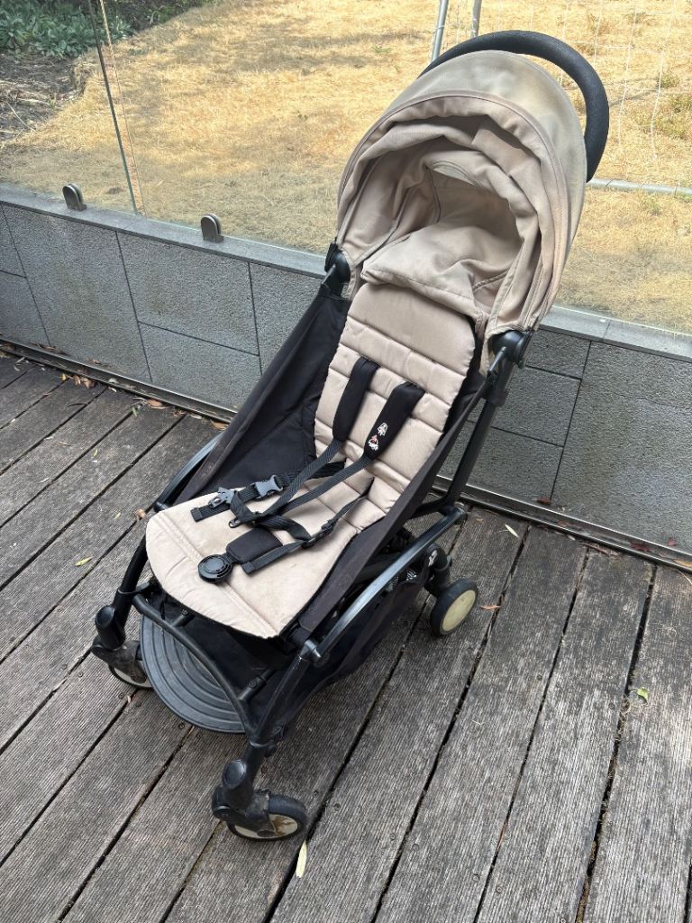 Babyzen YOYO Pushchair + Newborn Pack + Footmuff + Rain Covers + Extras