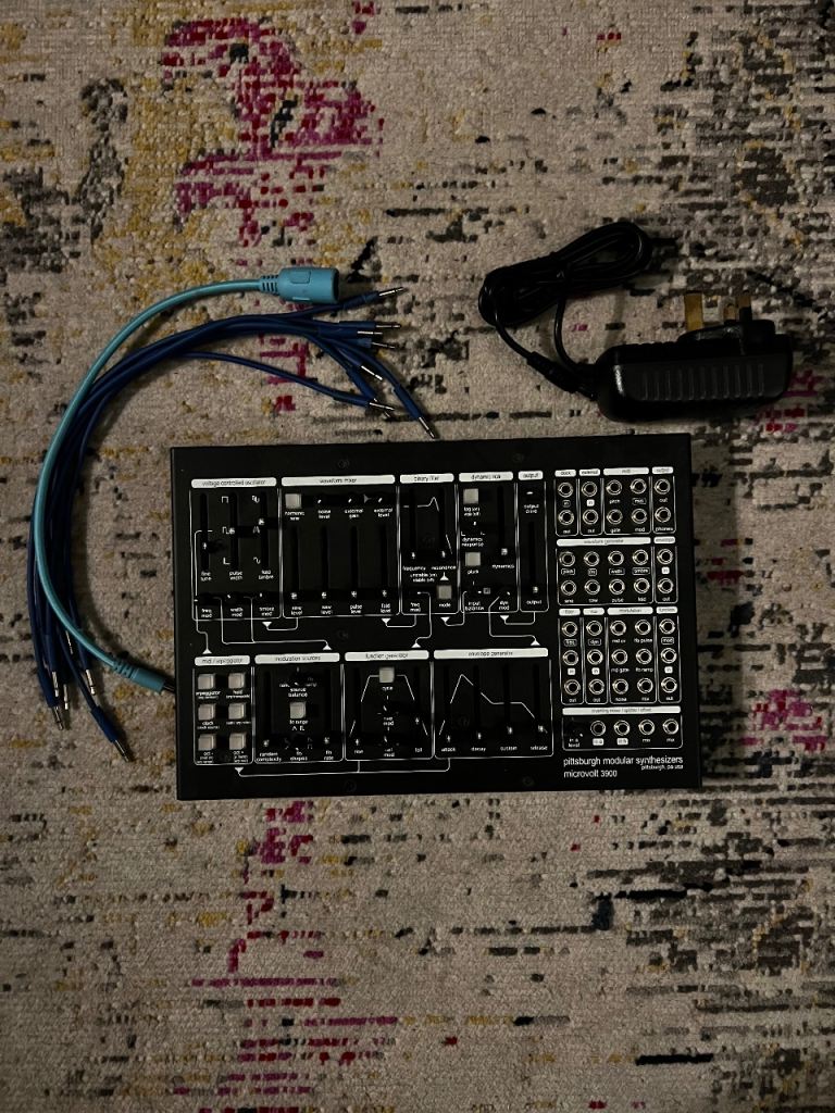 Portsburgh microvolt 3900 semi-modular Synthesiser 
