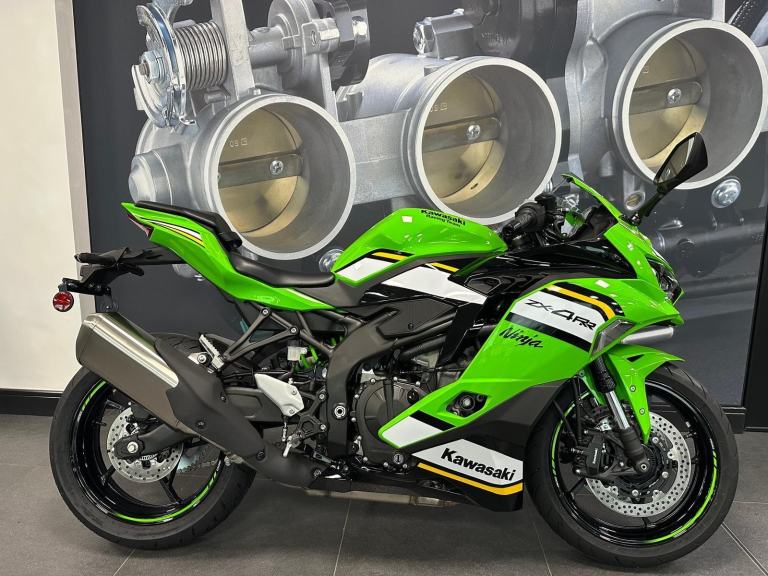 KAWASAKI NINJA ZX-4RR-UNREGISTERED- 4 YEAR WARRANTY
