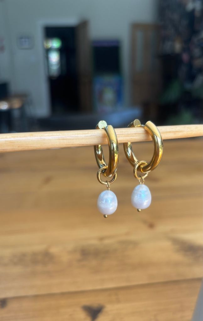 New Gold Hoop Earrings with Pearl Drop job lot