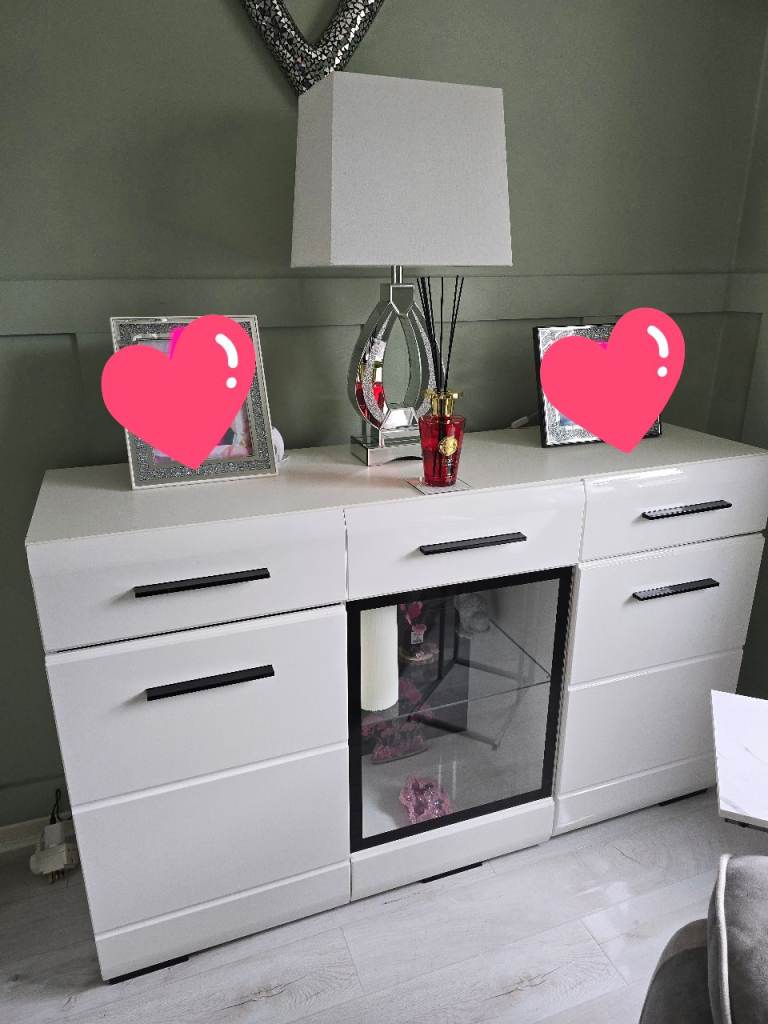 White sideboard 