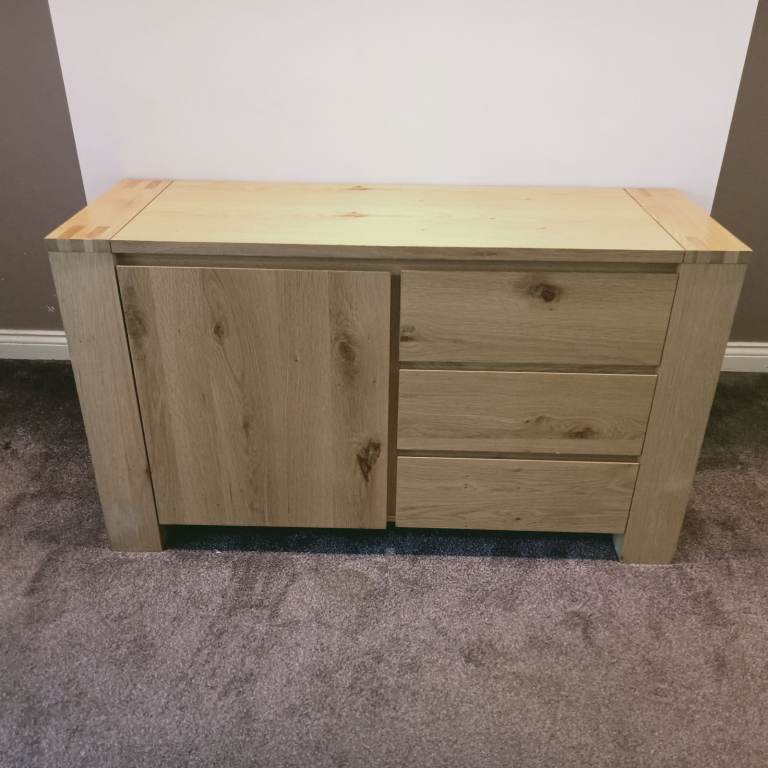 Solid oak sideboard with soft close drawers. Howdens. 