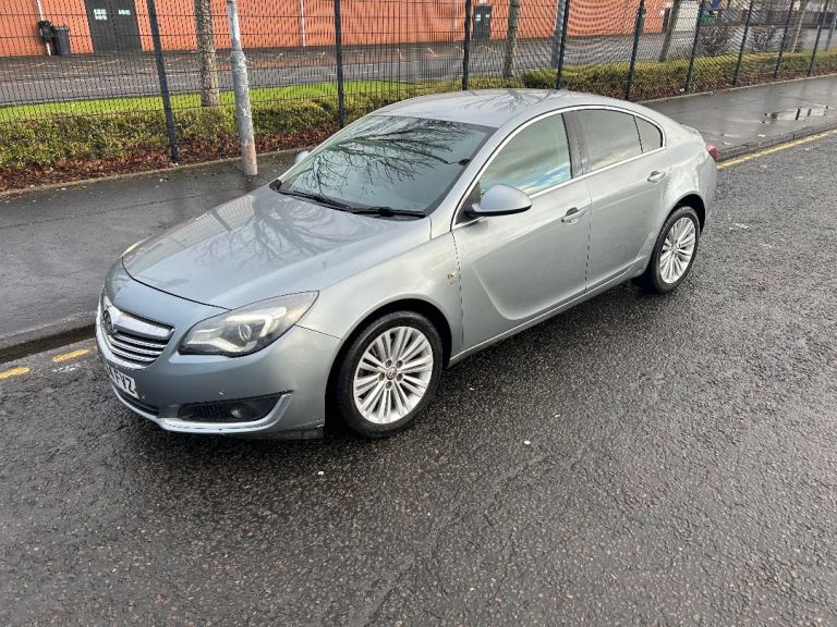 AUTOMATIC INSIGNIA 2.0 DIESEL MOT 2027 NO ADVISORS 