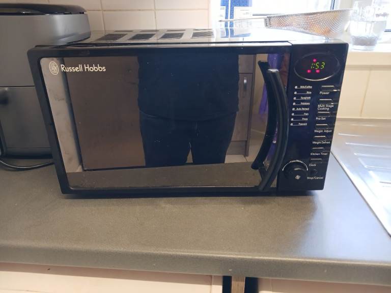 Microwave russle hobbs