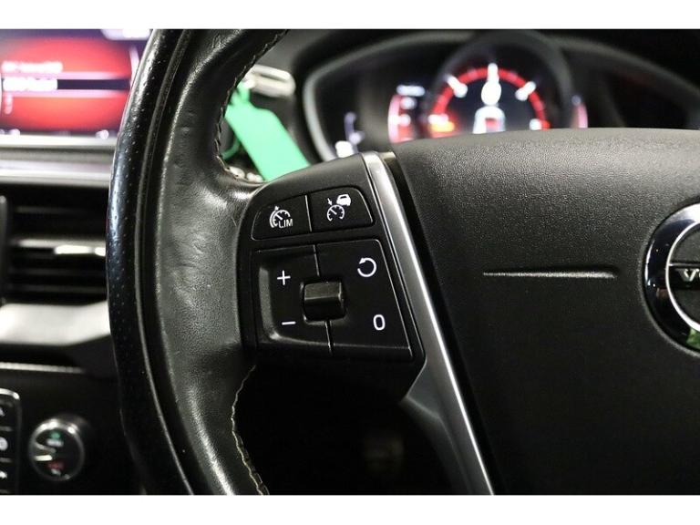 2017 Volvo V40 D4 R-Design Hatchback Diesel Manual