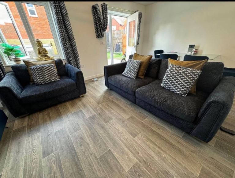 3 seater and cuddle chair 