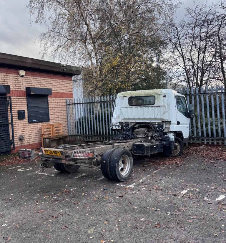 2008 MITSUBISHI FUSO CANTER 3C11 3.0 DIESEL TIPPER BREAKING FOR PARTS