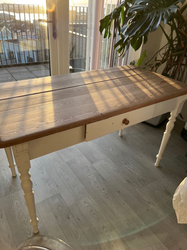 Farmhouse kitchen table 