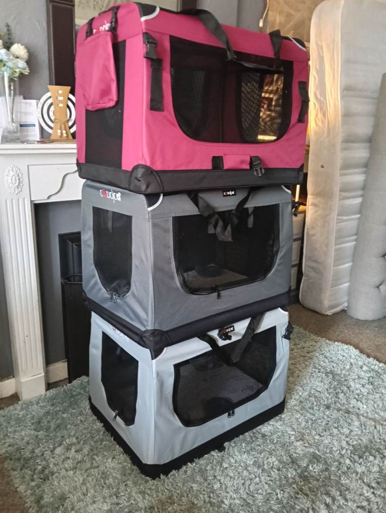 New large fabric pet crates ( three available in different colours £20 each)