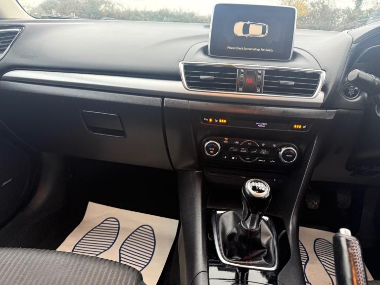 2015 Mazda Mazda3 2.2d Sport Nav 5dr HATCHBACK Diesel Manual