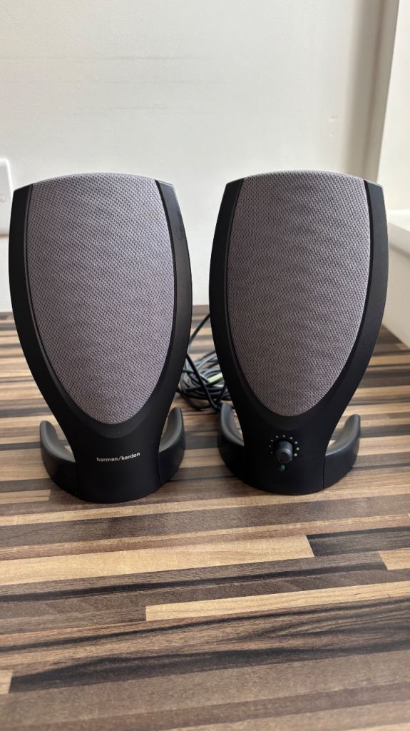 Harman Kardon HK206 Speakers with Power Adapter – Good Condition