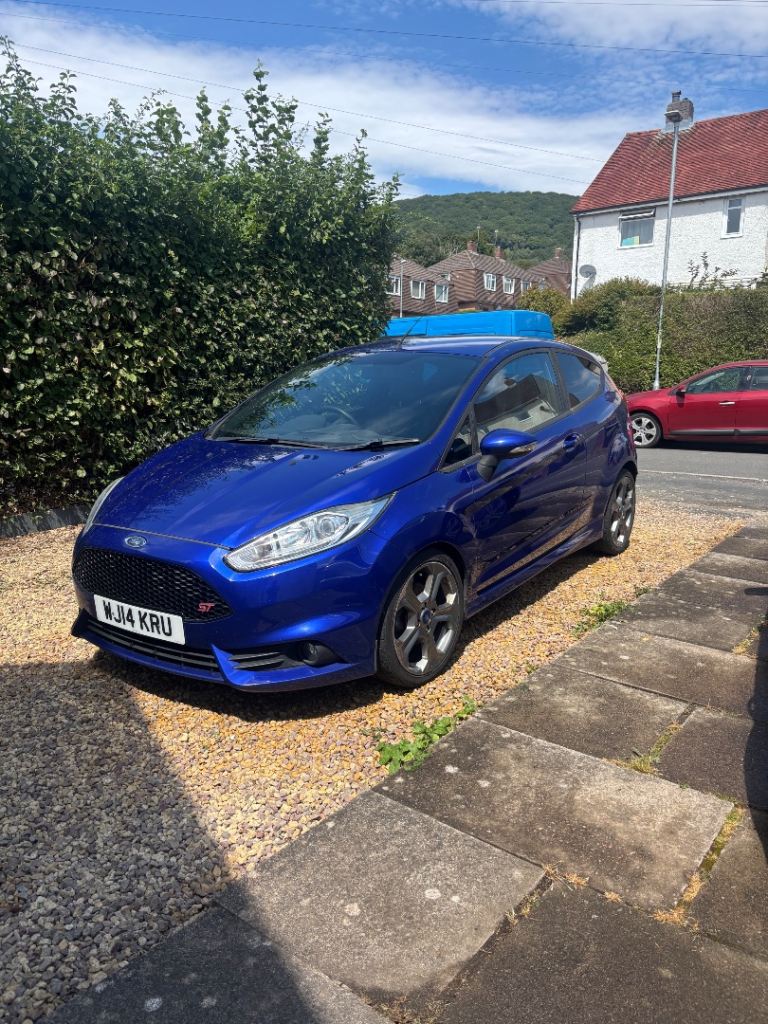 Ford, FIESTA, Hatchback, 2014, Manual, 1596 (cc), 3 doors