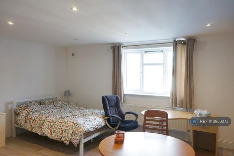 Studio flat in West Street, Brighton And Hove, BN1 (#2938273)