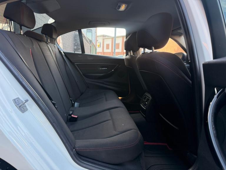 2013 BMW 3 Series 320i Sport 4dr SALOON Petrol Manual