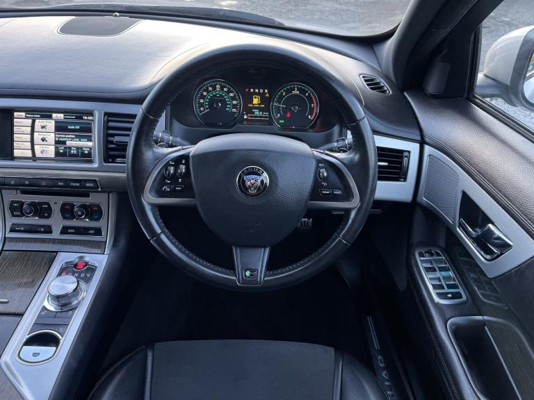 JAGUAR XF 2.2 d R-Sport 2014