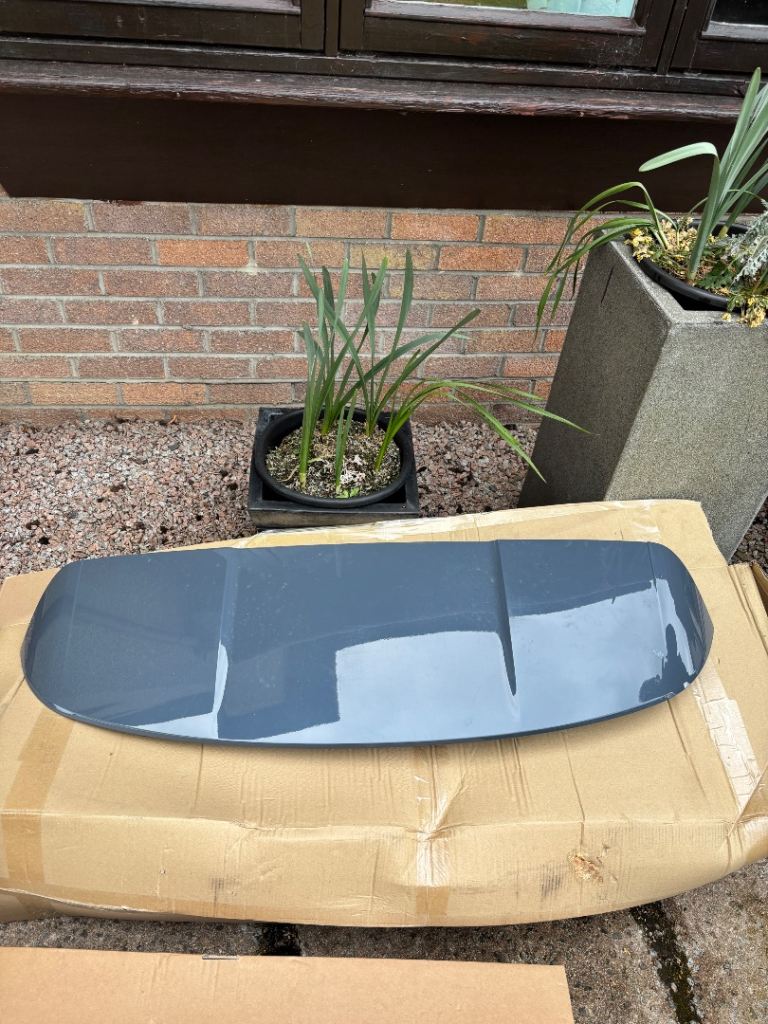 BMW rear spoiler