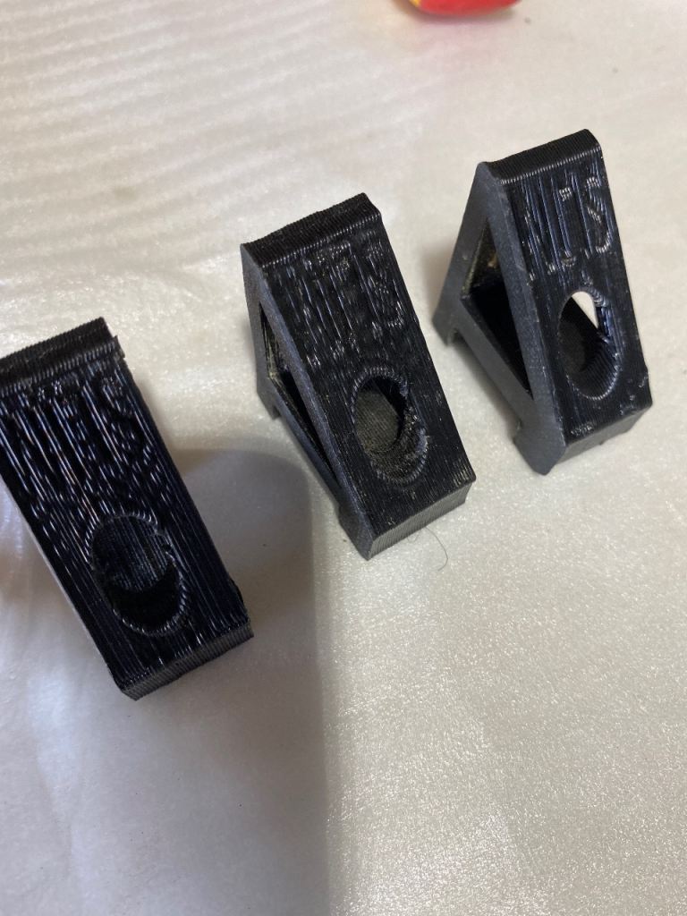 PS4 Vertical mounting lugs