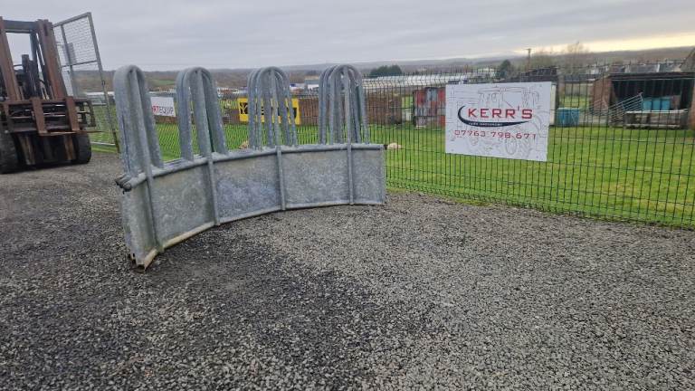 Tombstone highland cattle horse round bale ring feeder farm livestock tractor 