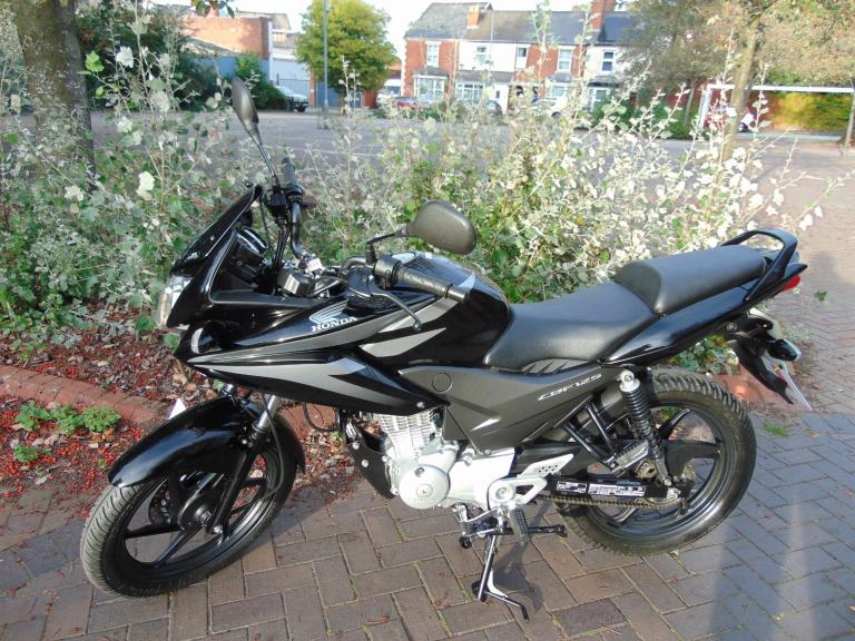 Honda CBF125 2009 low miles excellent commuter learner 125 serviced & full MOT