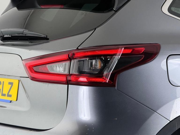 2017 Nissan Qashqai 1.5 dCi N-Connecta 5dr HATCHBACK DIESEL Manual