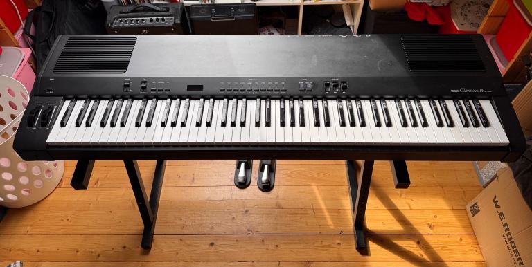 Yamaha PF P-100 88-Key Digital Piano + Pedals & Stand – Excellent Condition