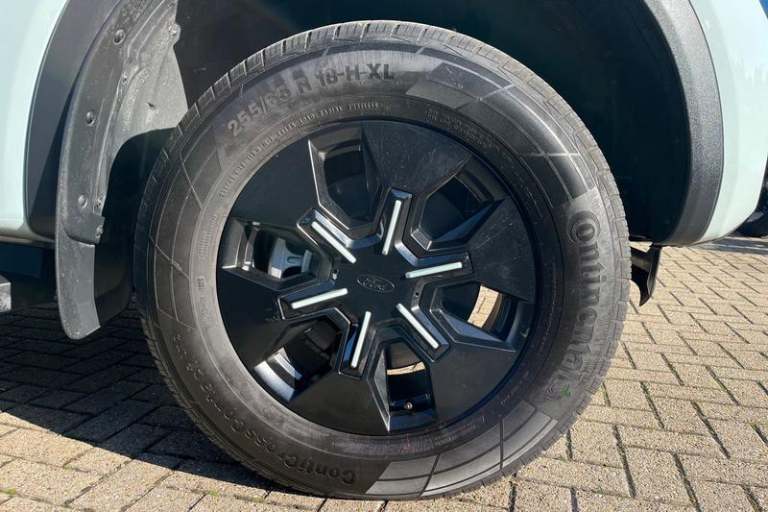 2025 Ford Ranger Stormtrak AUTO 2.3 EcoBoost 281ps PHEV 4x4 Double Cab Pick Up Automatic Pick-Up ...