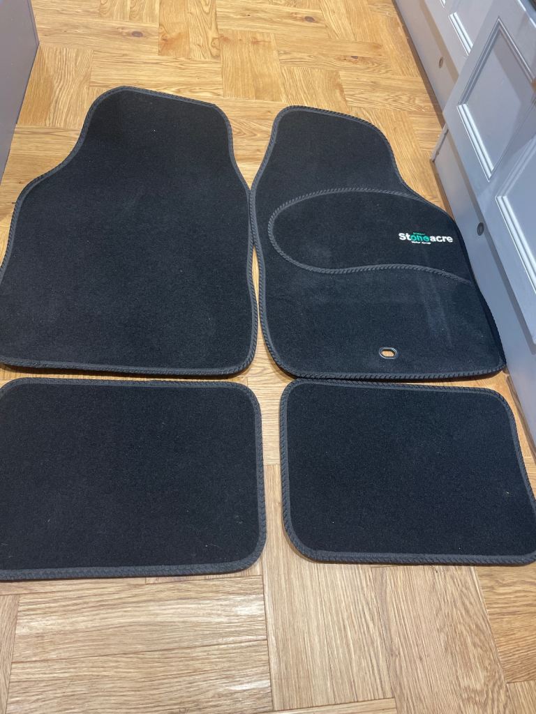 Car mats 