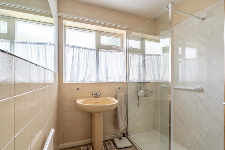 Shower Screen Panel – Good Condition