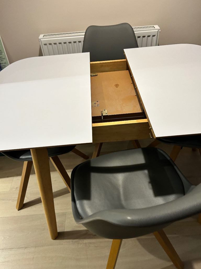 4 seater dinning table & chairs 