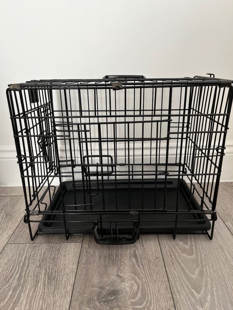Double door folding dog crate (small) £8