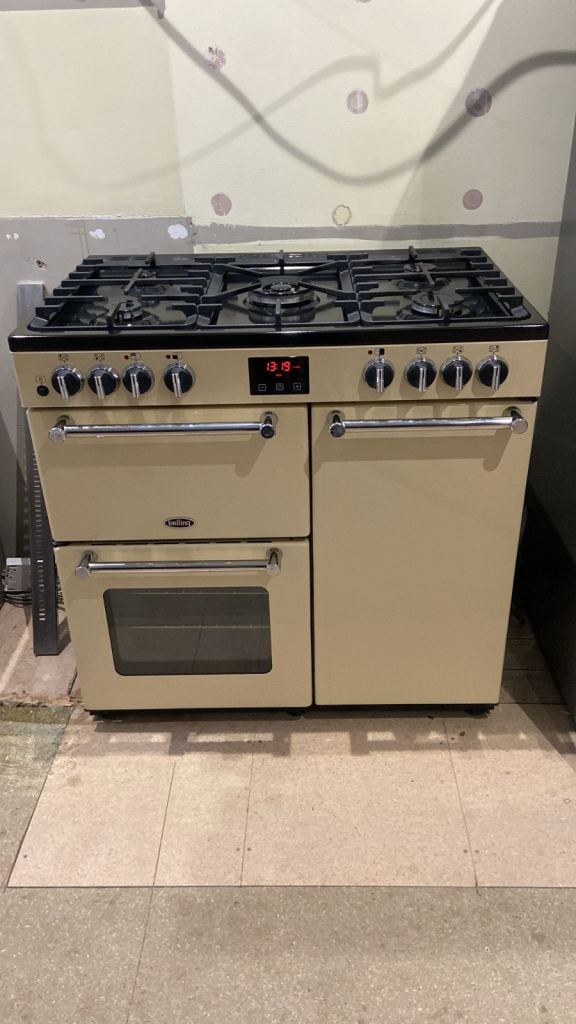 Belling range cooker 