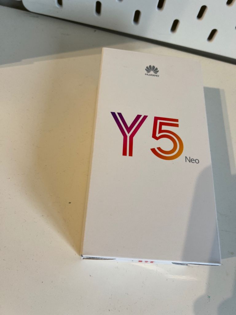Huawei Y5 smartphone Android 16 GB unlocked brand new