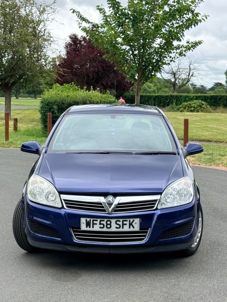 2009 Vauxhall Astra Life Automatic 1.8L 64,000 Miles Full Service History 1YR NEW MOT ONLY 1 OWNER