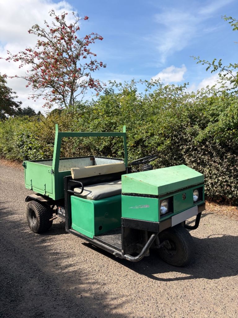 Cushman Turf Truckster 294 hours